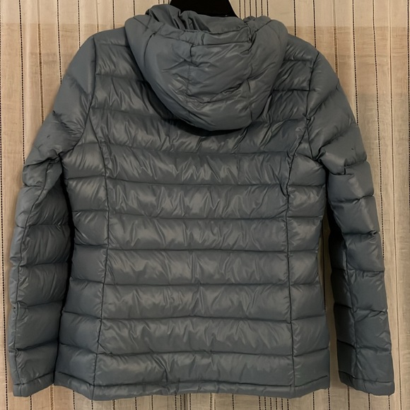 Calvin Klein, lightweight down jacket, light blue, Size: Small - Picture 2 of 3